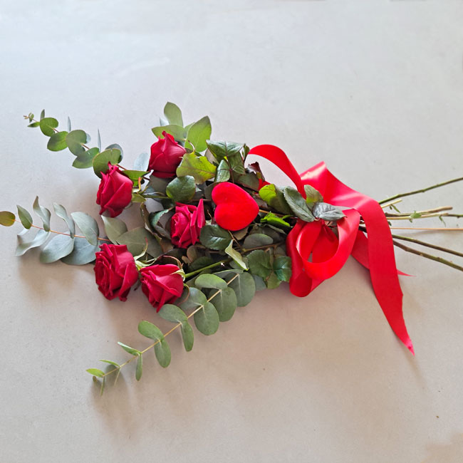 Ramo de 5 rosas rojas 2 5-rosas-san-valentin
