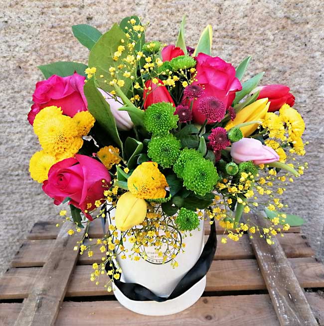 CAJA SOMBRERERA "POUR LE PLAISIR" 3 flores-variadas-en-caja