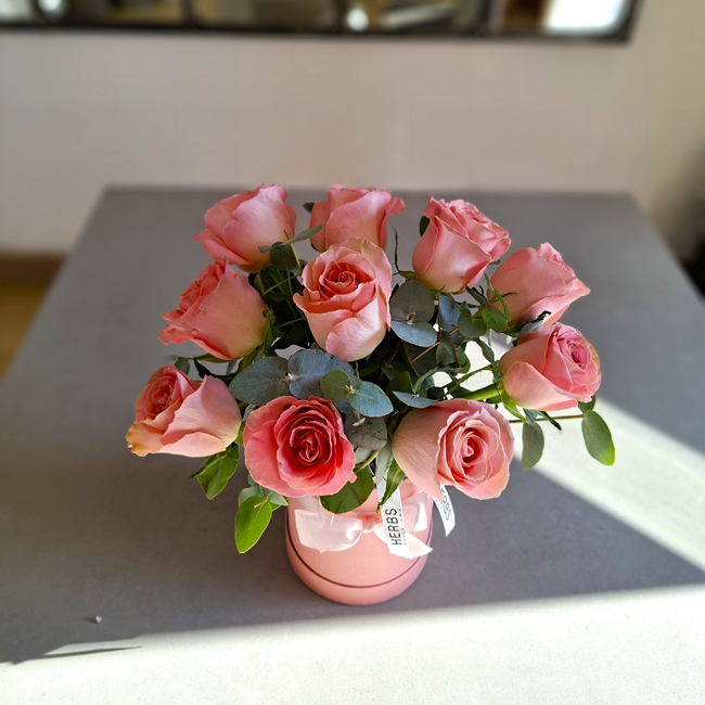 Caja sombrerera de rosas rosadas 2 rosas-rosa